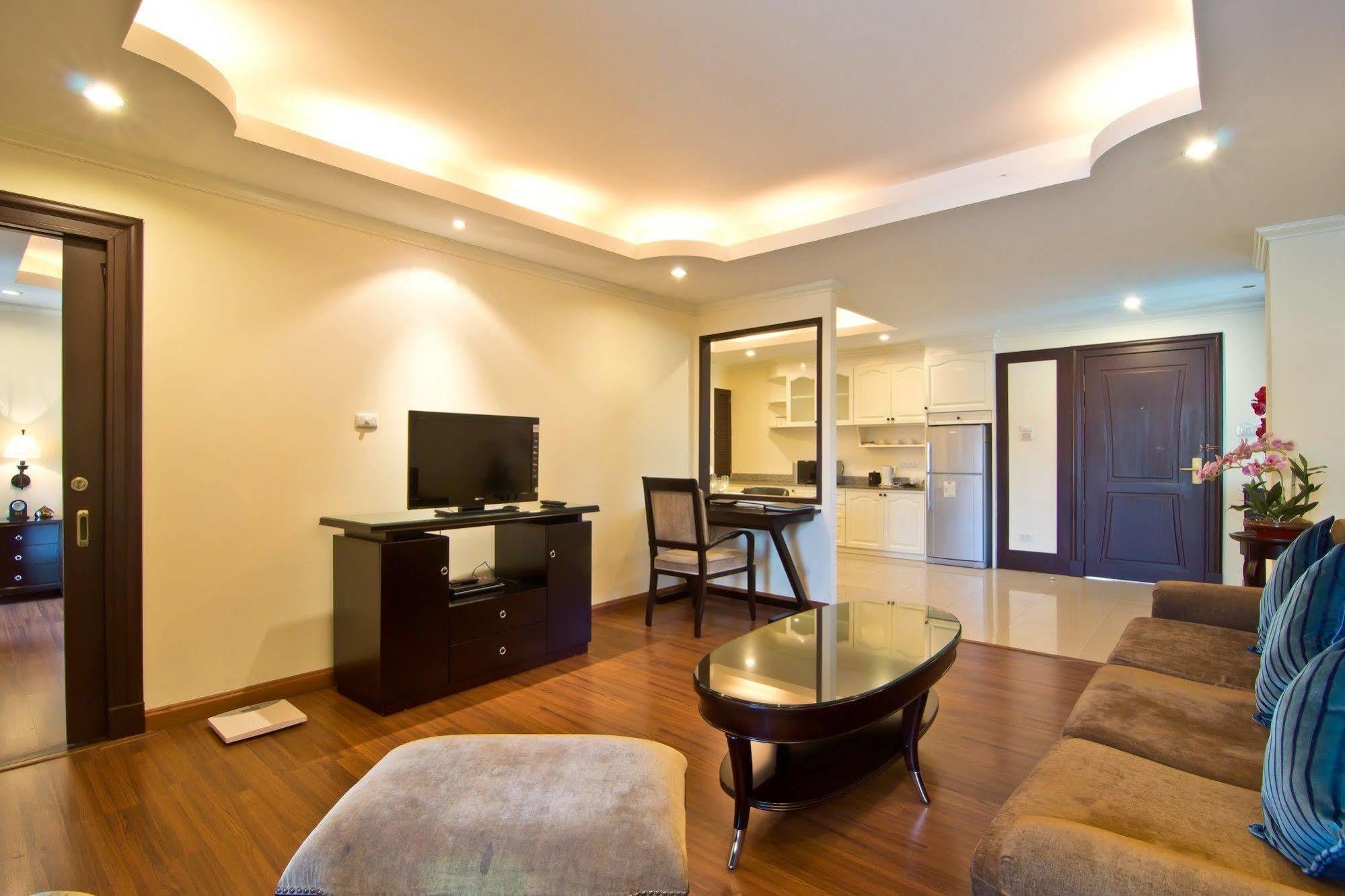 Lk Royal Suite Pattaya Exterior foto