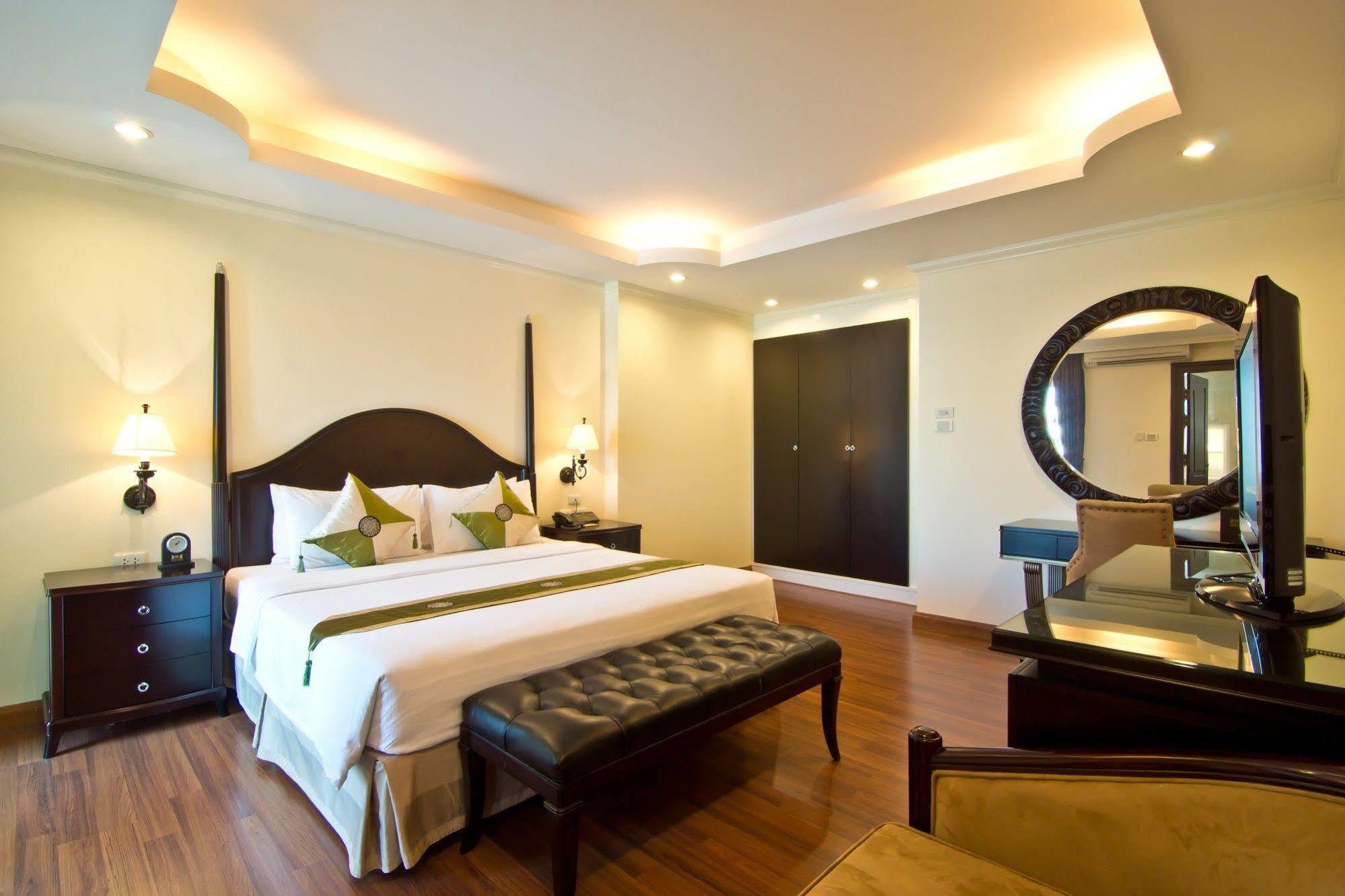Lk Royal Suite Pattaya Exterior foto